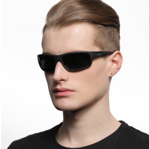 Stylish Casual Men’s Sunglasses with Polarized Lenses